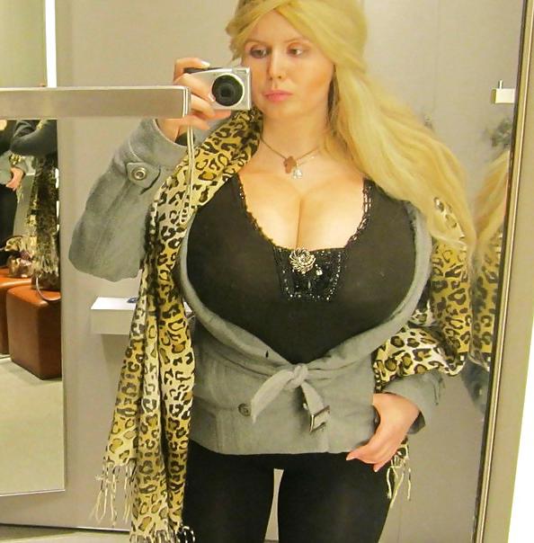 12P Busty Russian Woman 696
