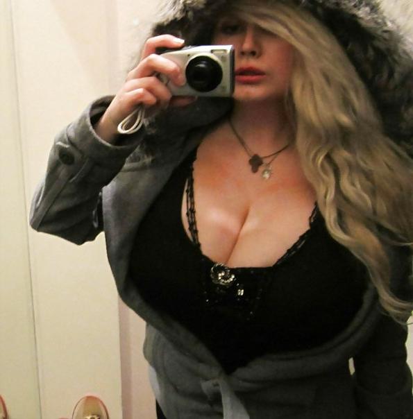 12P Busty Russian Woman 696