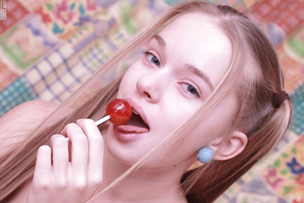 25P Teen Model Sunna AKA Milena rare pics