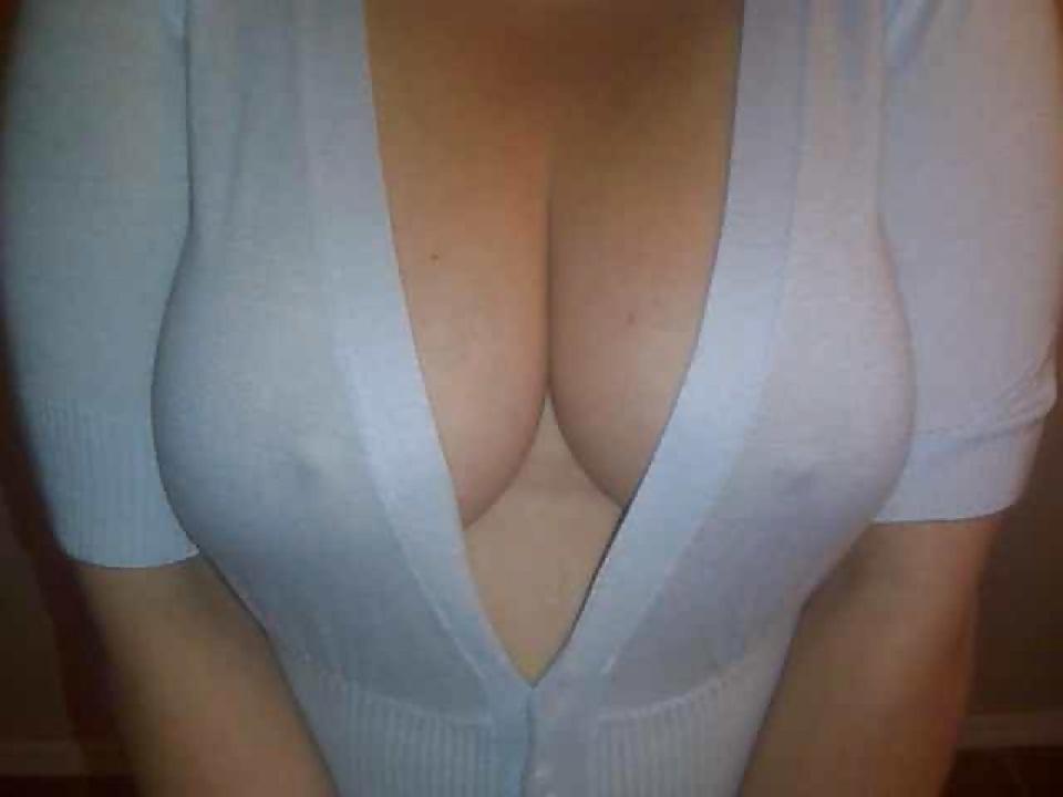 10P AMATUER TITTY PICS, TOPLESS SELF PICS