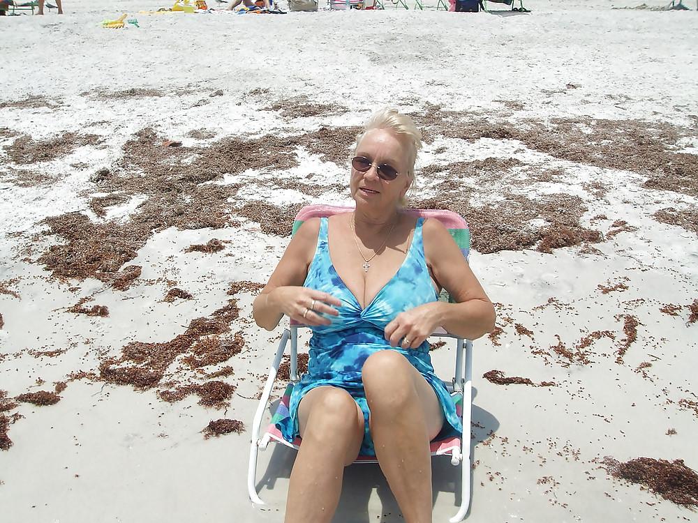 25P Grannies on beach 4