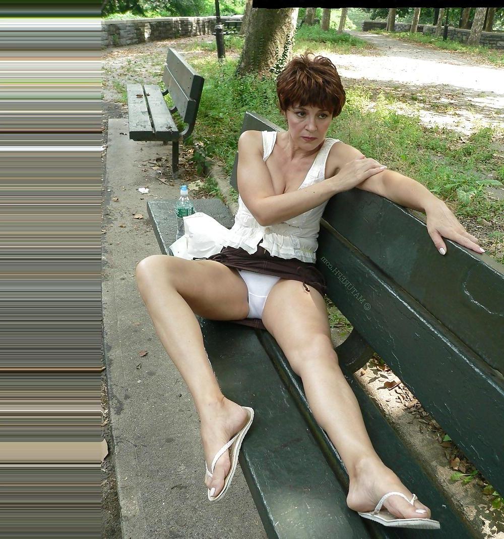 20P Upskirt White Panties 3