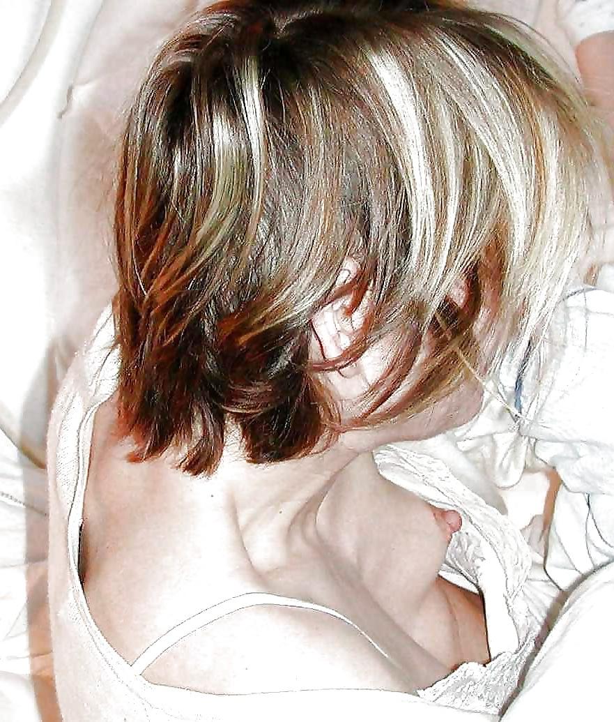 15P Voyeur (downblouse)