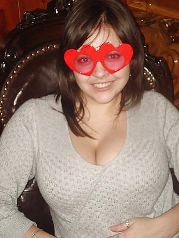 18P Busty Russian Woman 463