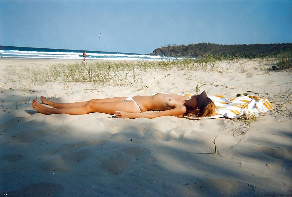 4P Wife at the beach