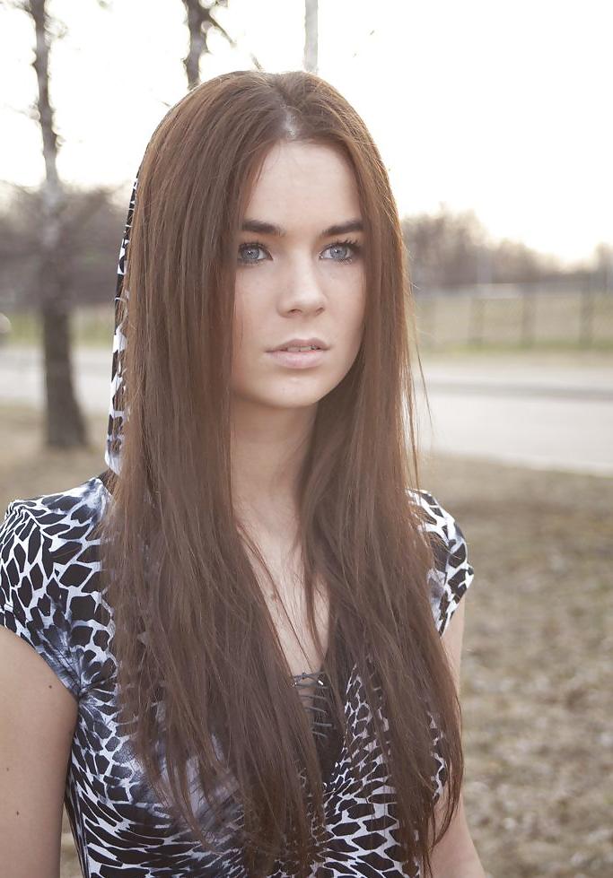 11P Teen Beauty 40 - Lachia - by TROC