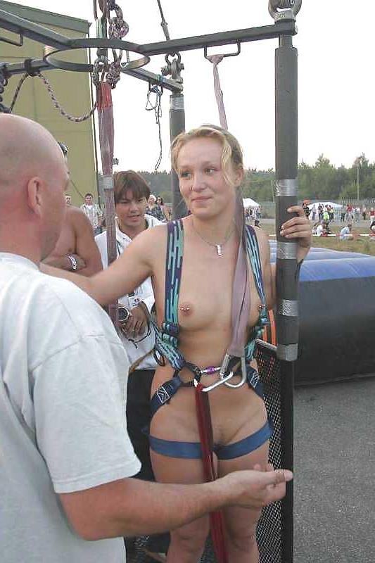 25P PUBLIC NUDE 2