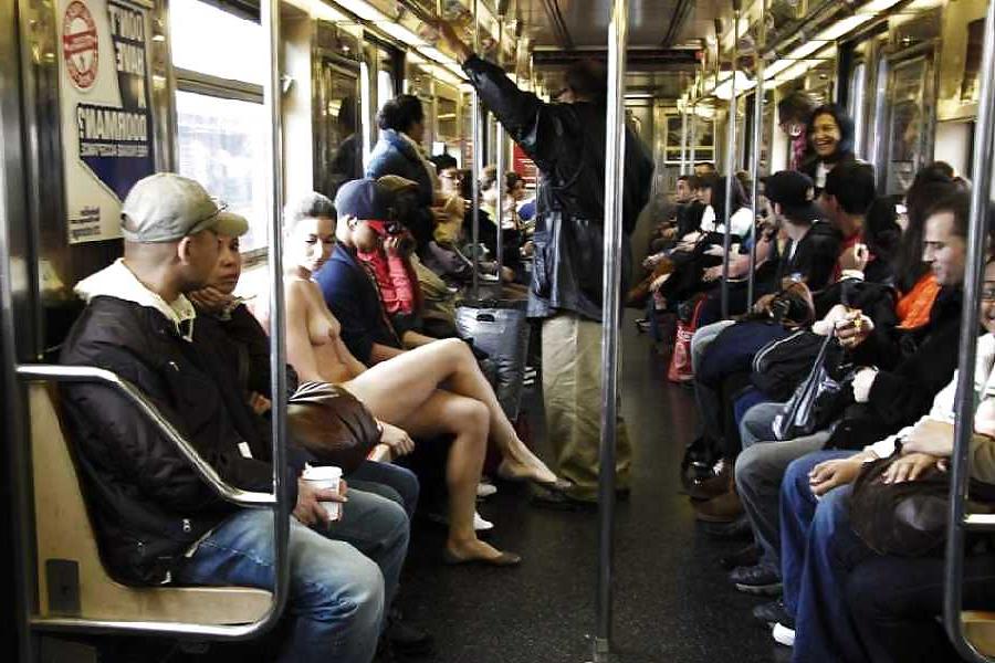 25P PUBLIC NUDE 2