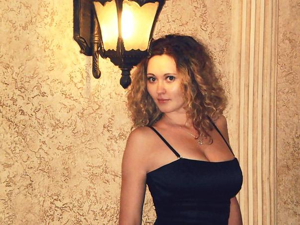 8P Busty Russian Woman 477
