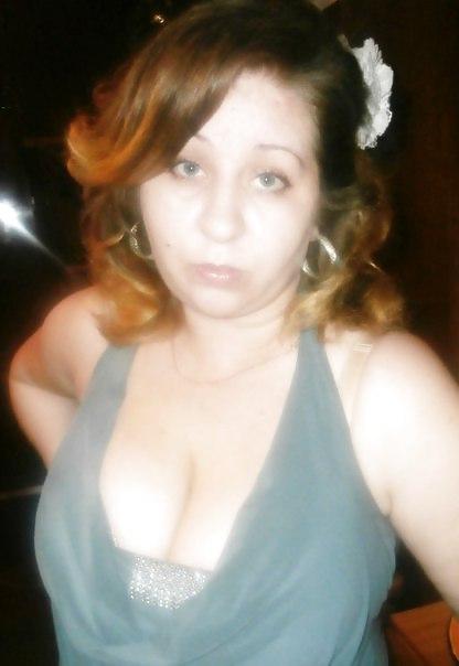11P Busty Russian Woman 527