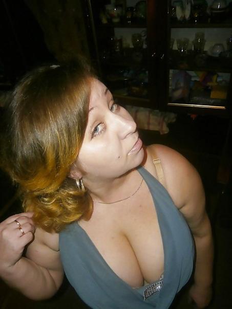 11P Busty Russian Woman 527
