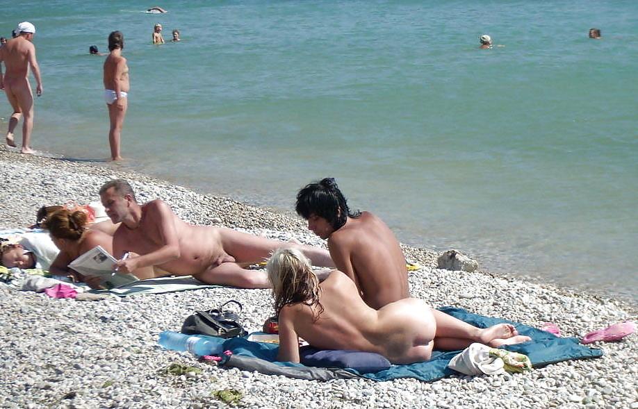 24P Wanna see my tits?