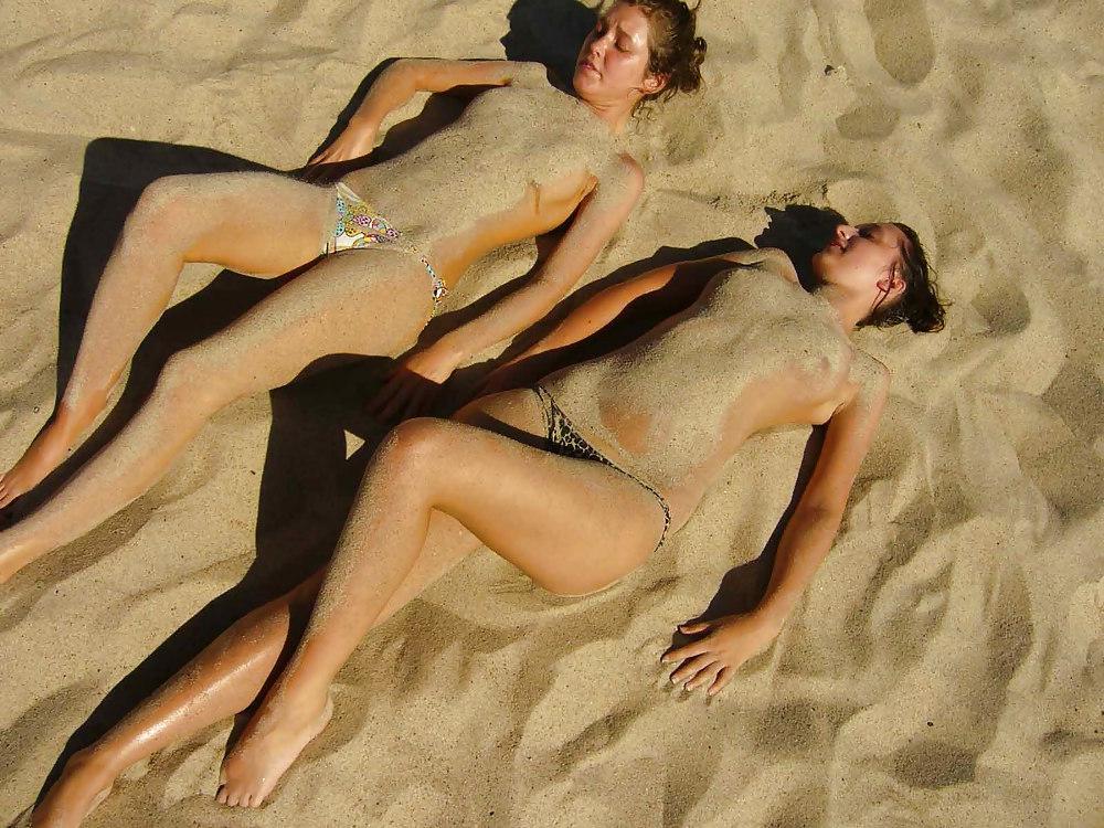 25P The beach 43