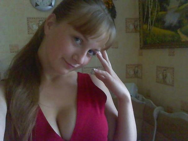 12P Busty Russian Woman 789