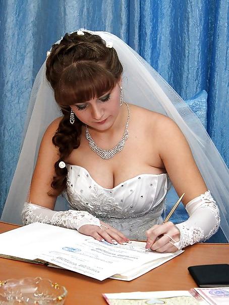 12P Busty Russian Woman 789