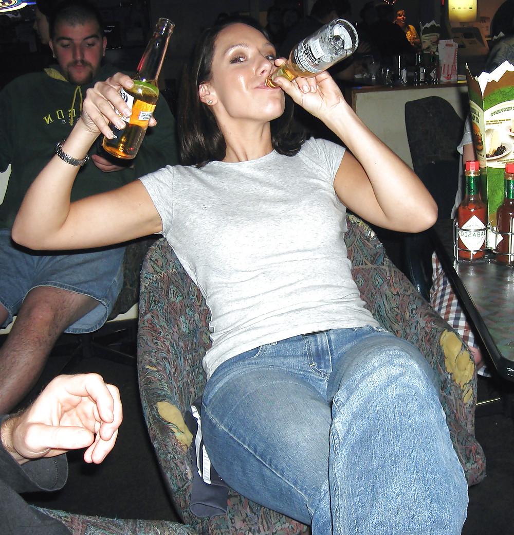 25P Brunette Sexy College Friend Partying