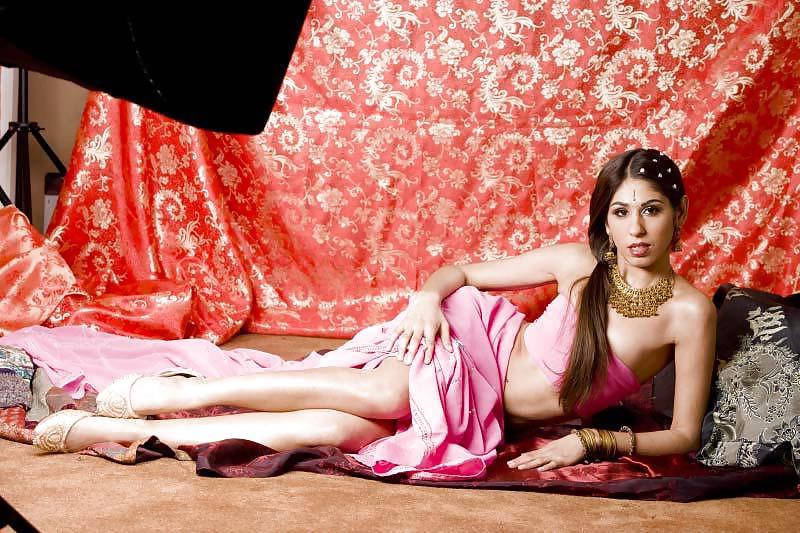 12P INDIAN BEAUTY WITH SMALL TITS III