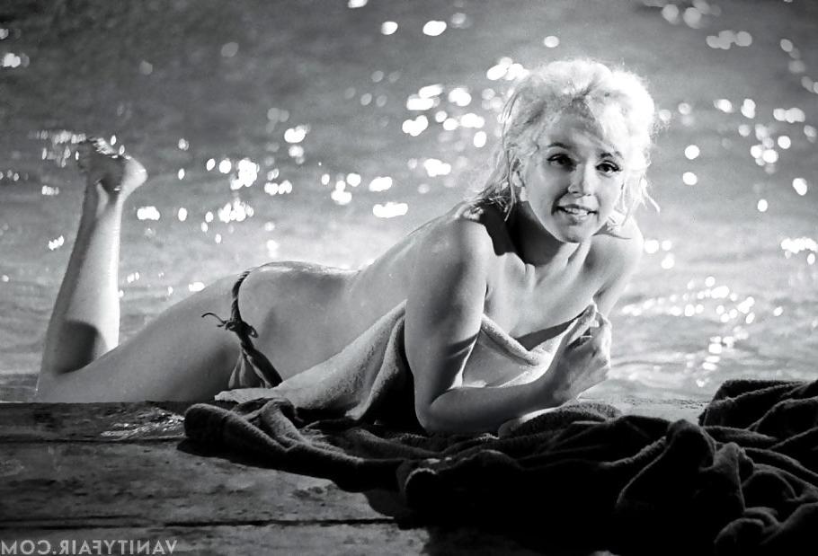 18P Marilyn Monroe Sultry Set 
