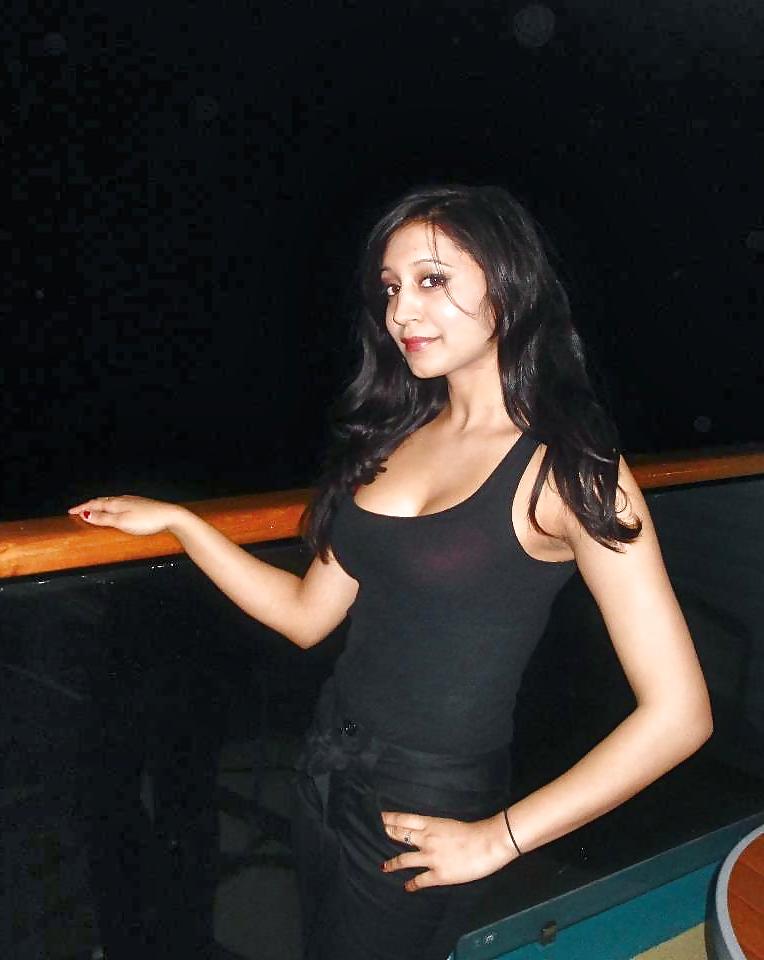 20P SEXY DESI INDIAN SIKH BITCHES
