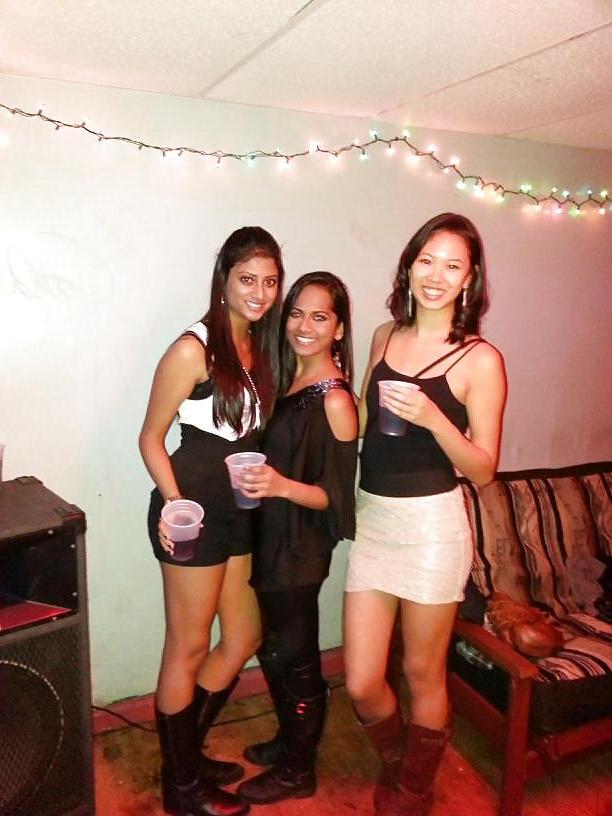 20P SEXY DESI INDIAN SIKH BITCHES