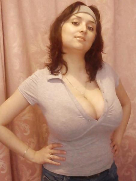 12P Busty Russian Woman 242