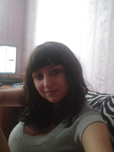 12P Busty Russian Woman 242