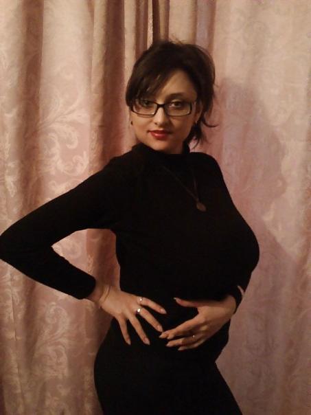 12P Busty Russian Woman 242