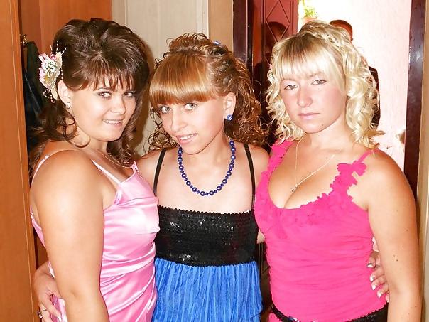 12P Busty Russian Woman 553