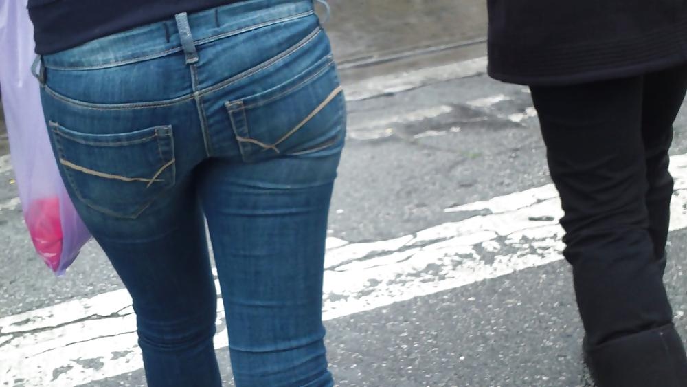 25P Nice sexy teen ass & butt in tight blue jeans 