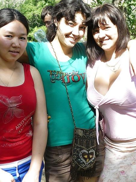 12P Busty Russian Woman 32