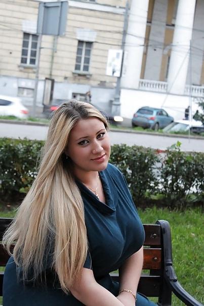 7P Busty Russian Woman 815