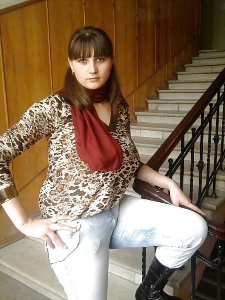 11P Busty Russian Woman 818