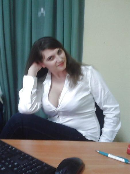11P Busty Russian Woman 818