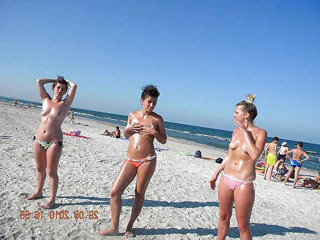 25P The beach 107