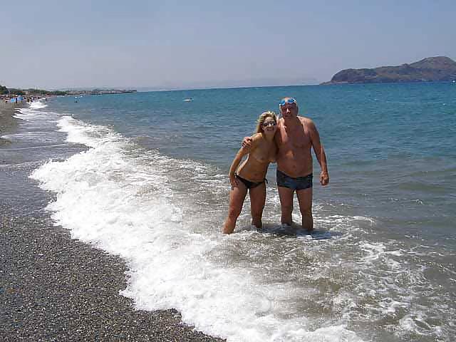 25P The beach 107