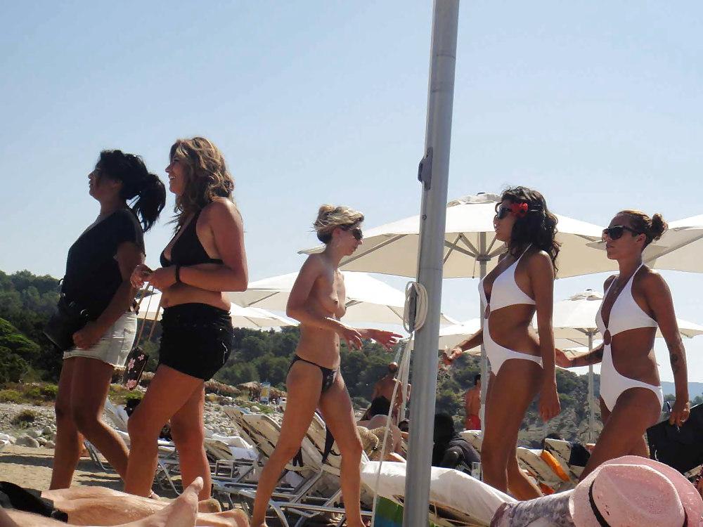 25P The beach 107