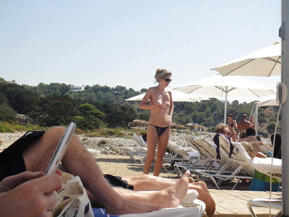 25P The beach 107