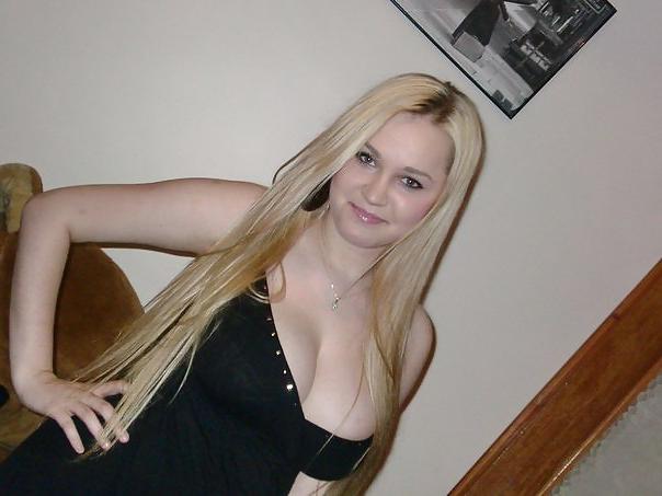 11P Busty Russian Woman 836