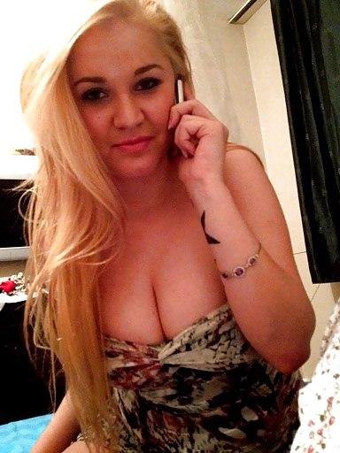 11P Busty Russian Woman 836