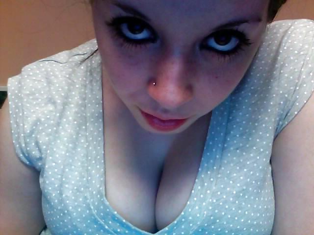 25P Busty Amateur Emo Girl