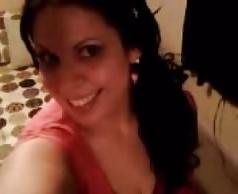 15P Brunette MILF Self Shots