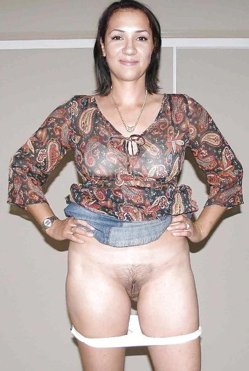 20P Show me your pussy 20