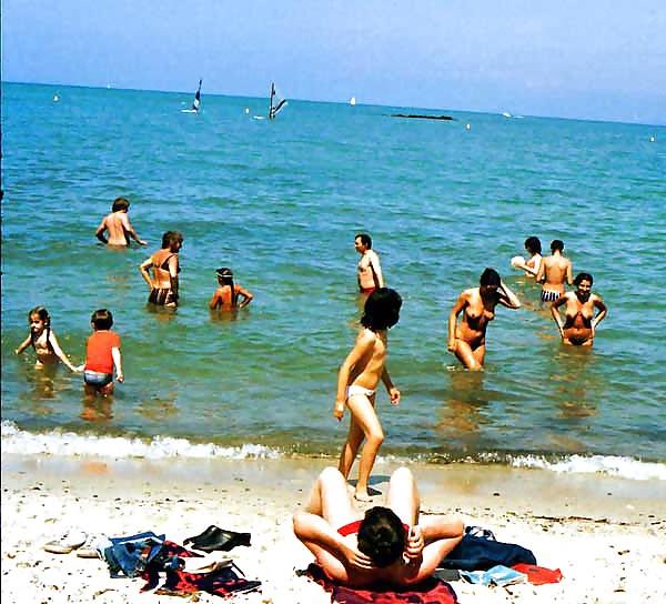 25P The beach 147