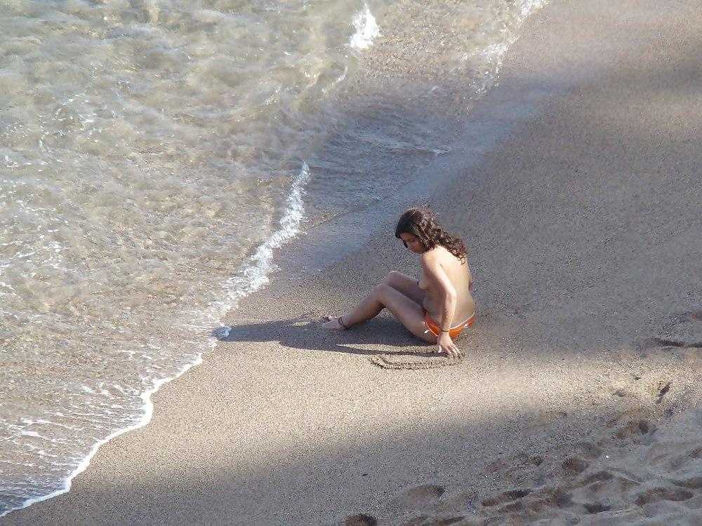 25P The beach 147