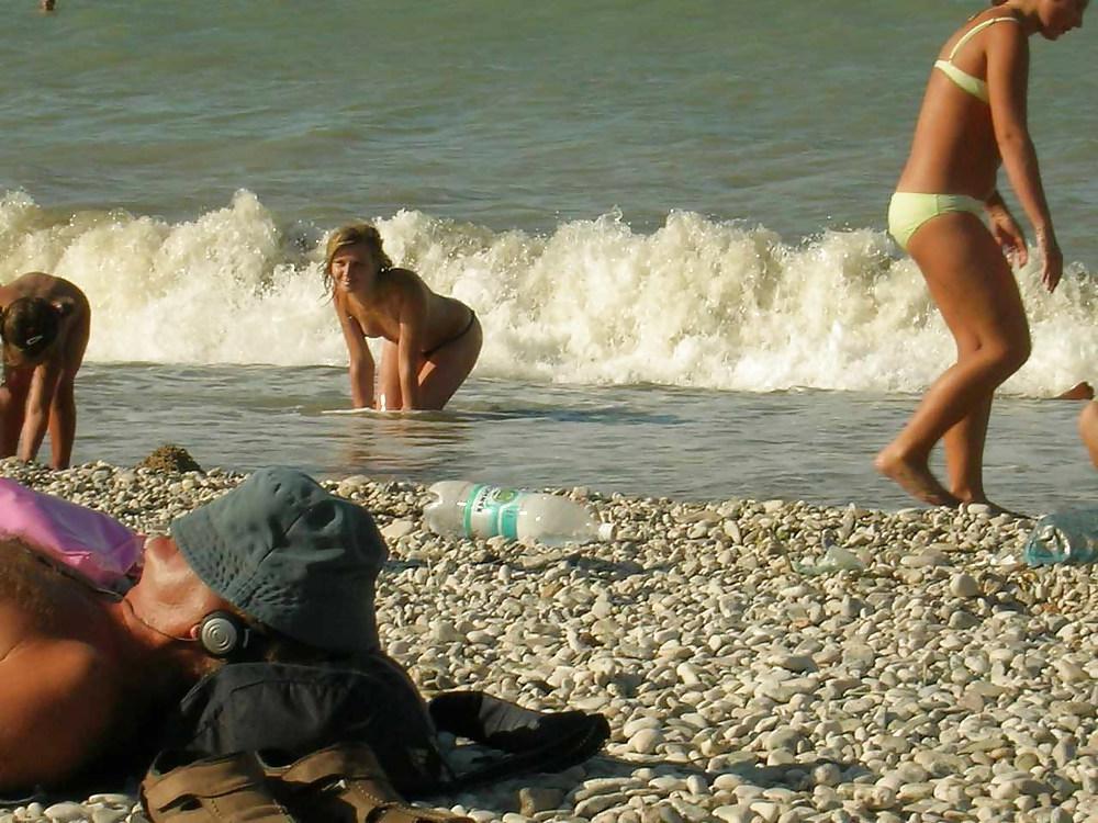 25P The beach 147