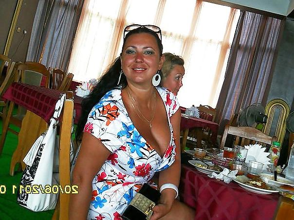 20P Busty Russian Woman 849
