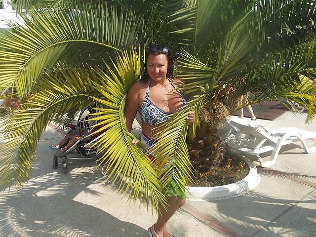 20P Busty Russian Woman 849