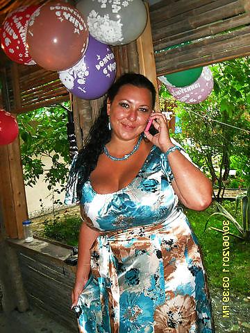 20P Busty Russian Woman 849