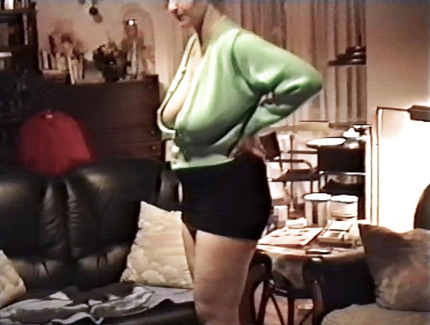 12P SAG - Mommies Juicy Downblouse Udders In A Green Sweater 03
