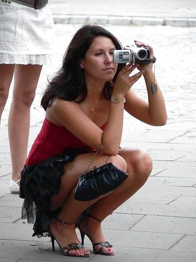 25P Oops photographers distracted 3.